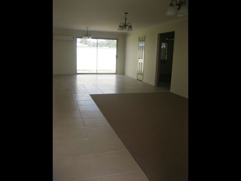 Unit 2 – 3 Coulsell Street,, Warwick QLD 4370
