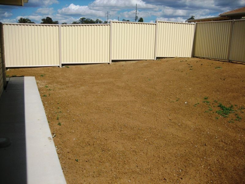 Unit 2 – 3 Coulsell Street,, Warwick QLD 4370
