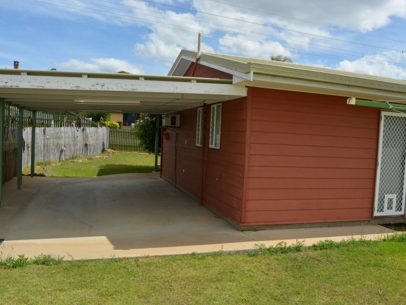 123 Locke Street, Warwick QLD 4370