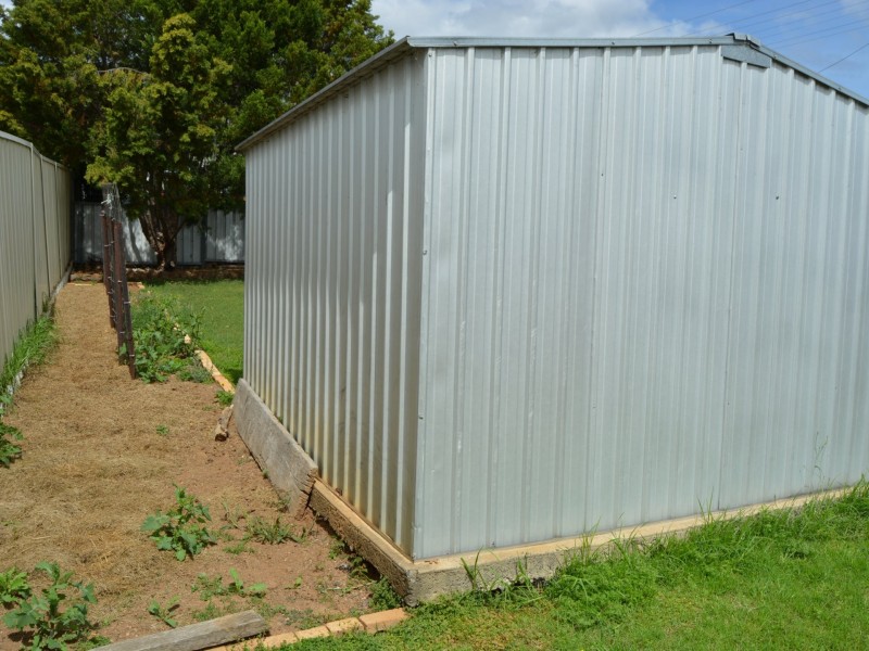 123 Locke Street, Warwick QLD 4370