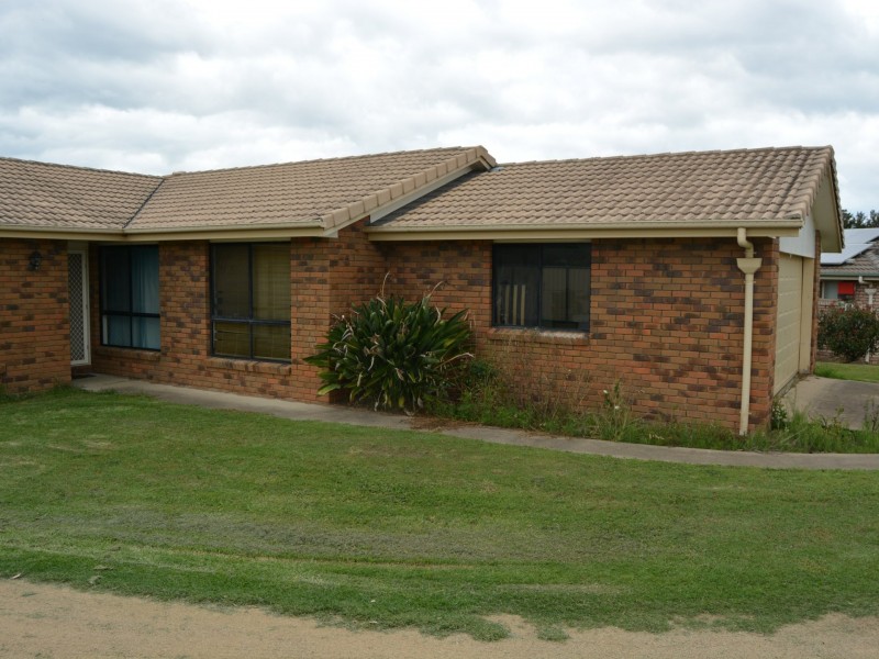 11 Fairwill Drive, Warwick QLD 4370