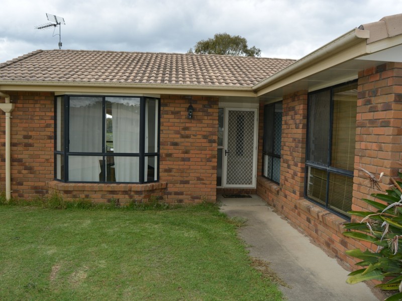 11 Fairwill Drive, Warwick QLD 4370