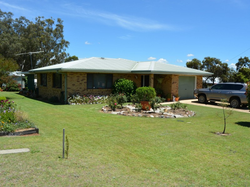 10 Rowland Street, Warwick QLD 4370