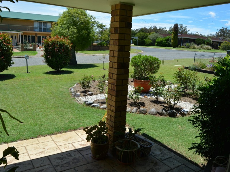 10 Rowland Street, Warwick QLD 4370