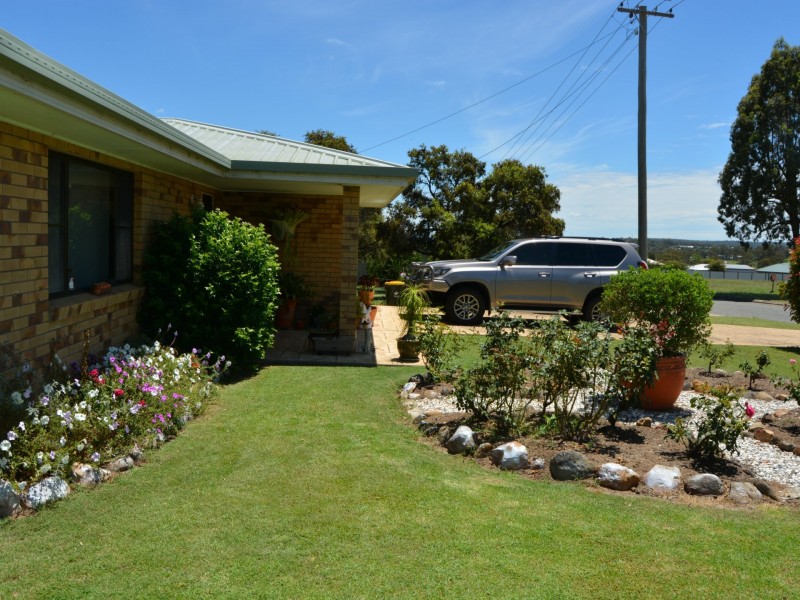 10 Rowland Street, Warwick QLD 4370