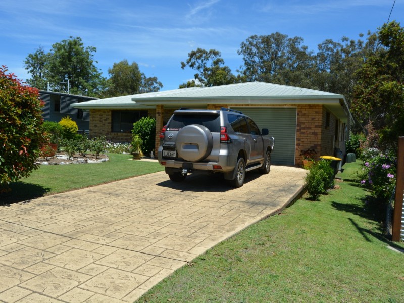 10 Rowland Street, Warwick QLD 4370