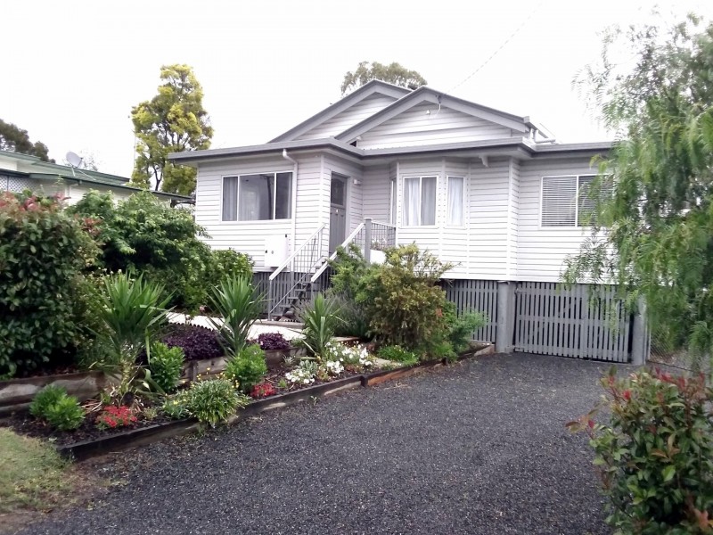 7 Redgwell Street, Warwick QLD 4370