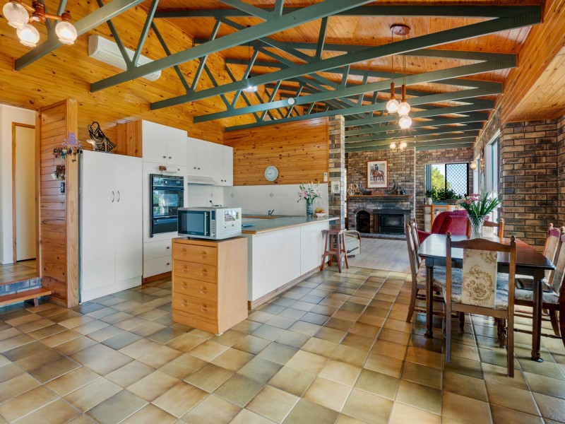 14255 Cunningham Highway, Warwick QLD 4370