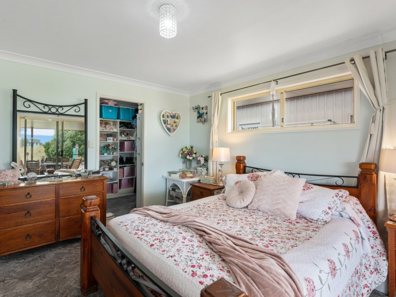 4 Browns Road, Dalveen QLD 4374