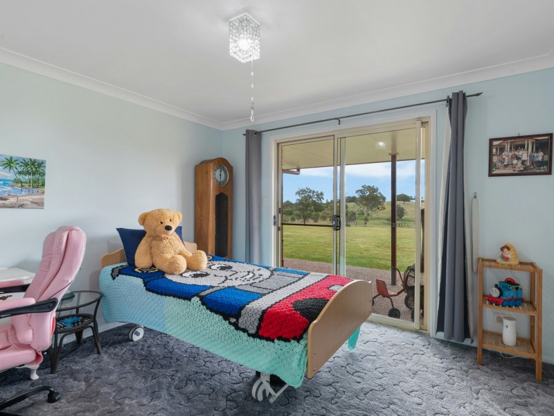 4 Browns Road, Dalveen QLD 4374