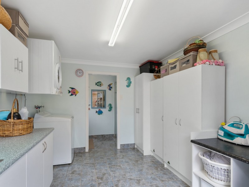 4 Browns Road, Dalveen QLD 4374