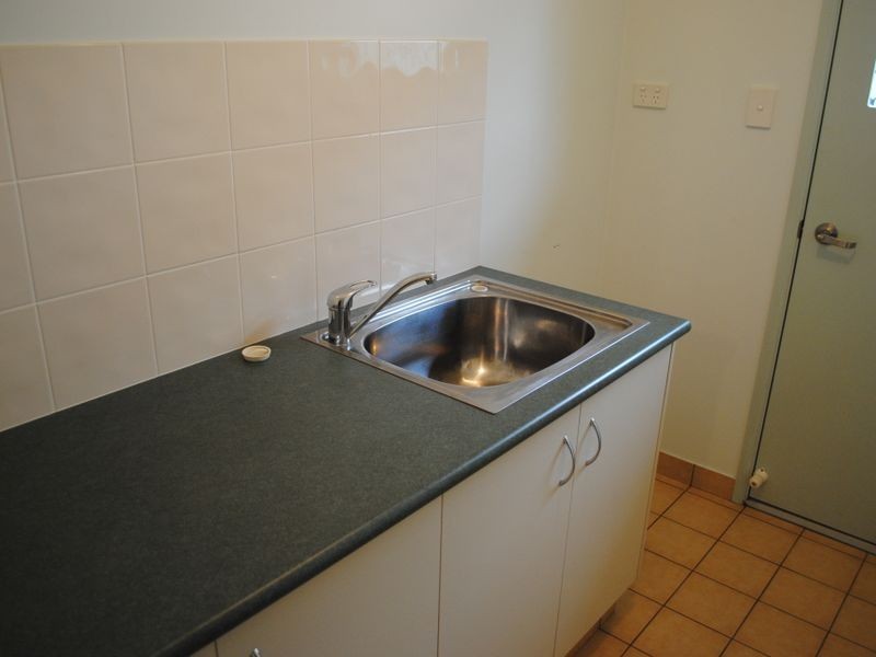 2/20 Myrtle Avenue, Warwick QLD 4370