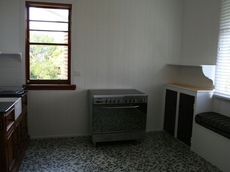 92 Dragon Street, Warwick QLD 4370