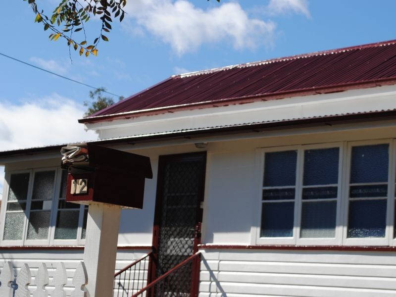 12 Devitt Street, Warwick QLD 4370