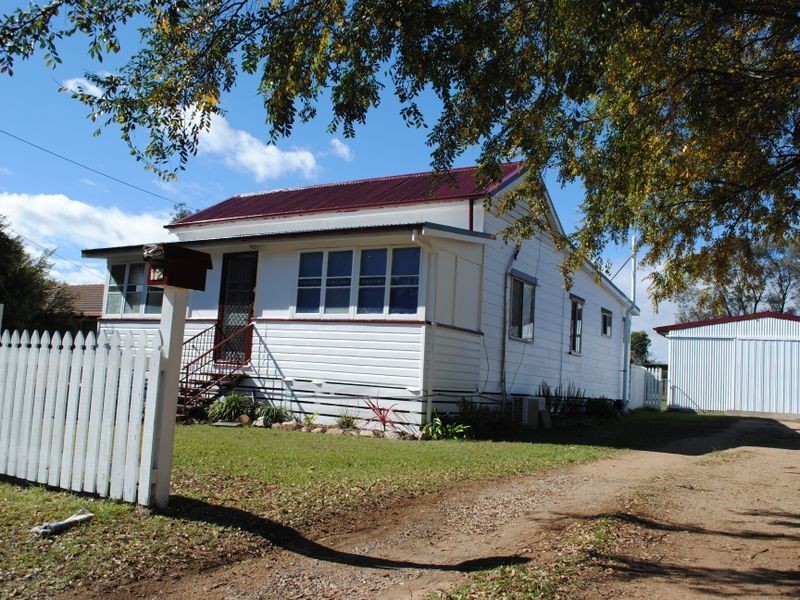 12 Devitt Street, Warwick QLD 4370