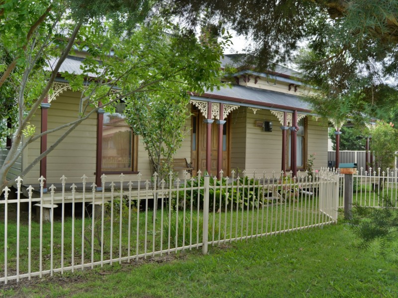 7 King Street, Warwick QLD 4370