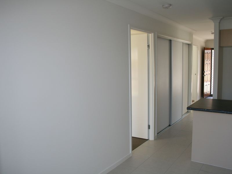 Unit 2 208 Wood Street, Warwick QLD 4370