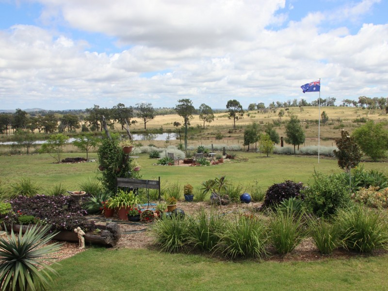 18079 Cunningham Highway, Karara QLD 4352