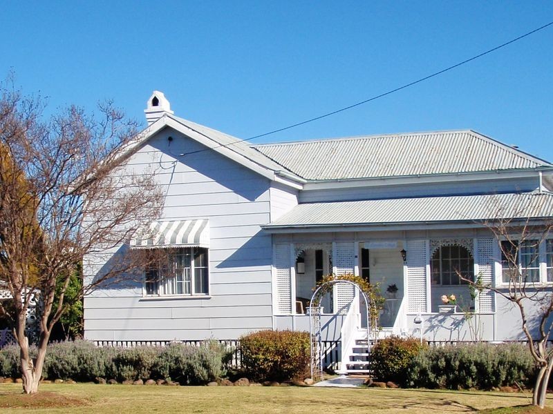 33 CANNING ST, Warwick QLD 4370