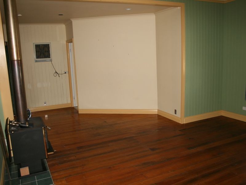 8 Mary Street, Warwick QLD 4370