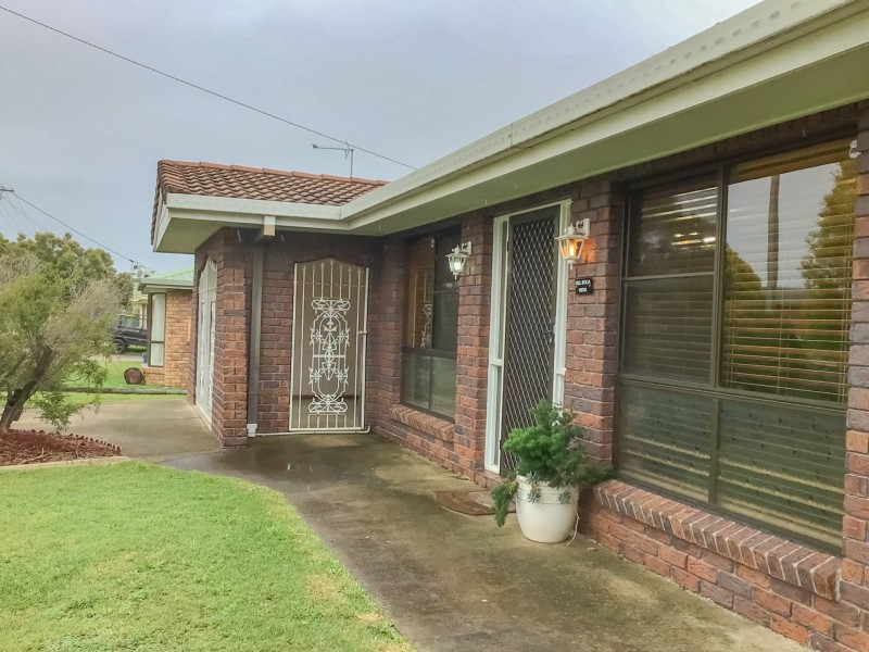 32 Fairway Drive, Warwick QLD 4370