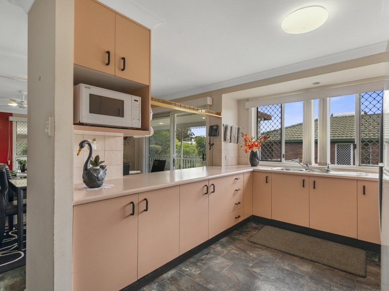 9 Golf Links Avenue, Warwick QLD 4370