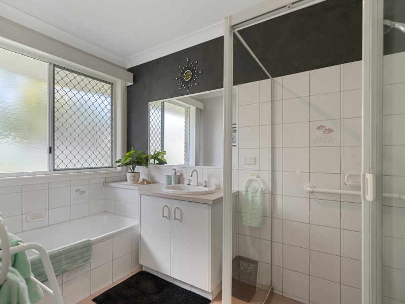 9 Golf Links Avenue, Warwick QLD 4370