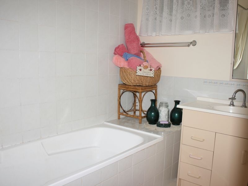 2 WILLIAM CRAIG DRIVE, Warwick QLD 4370