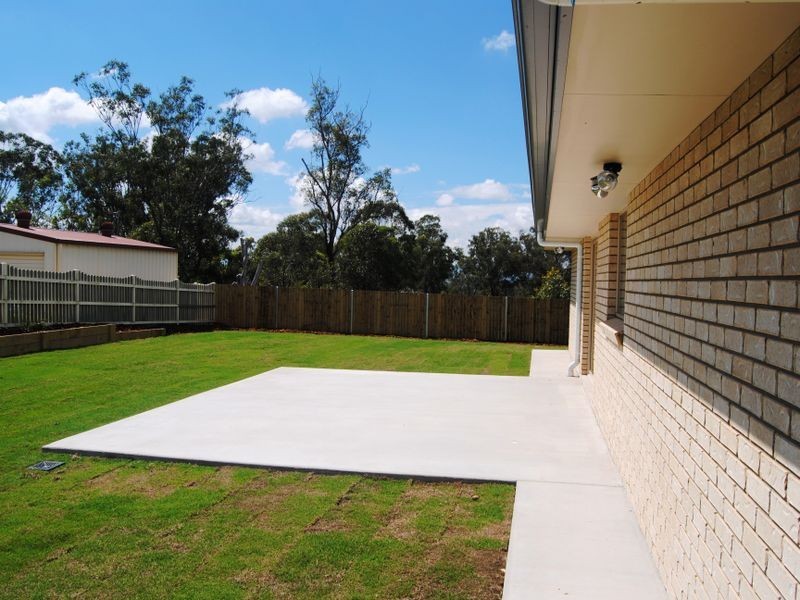 10 Tea Tree Rise, Warwick QLD 4370