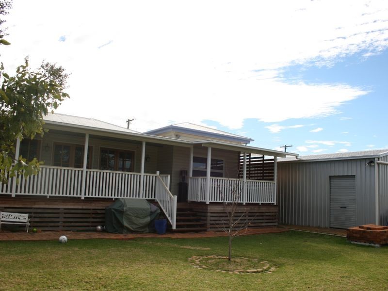 26 MYALL AVE, Warwick QLD 4370