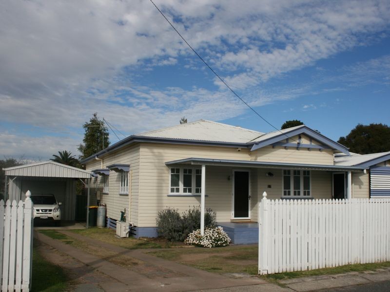 26 MYALL AVE, Warwick QLD 4370