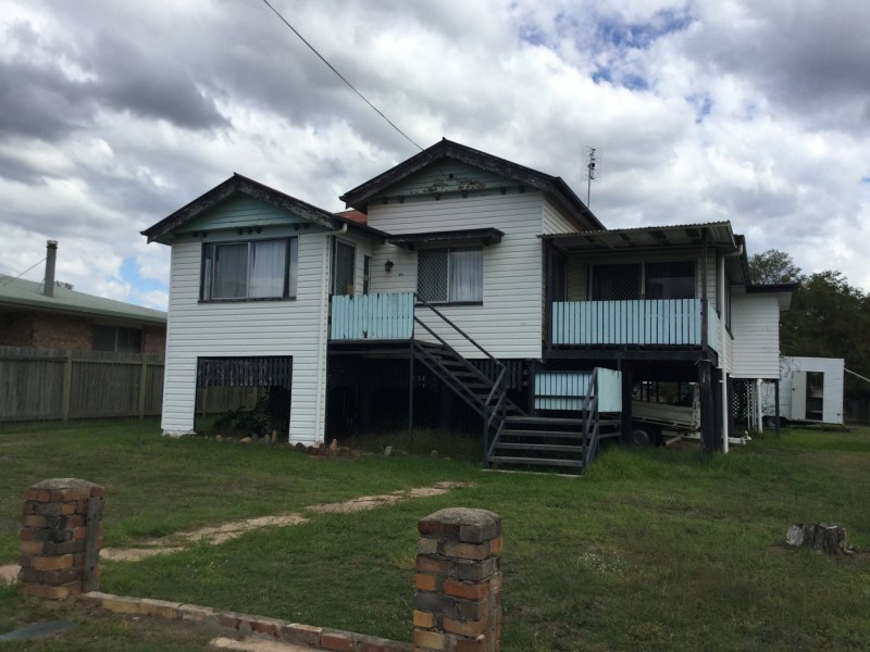 23 Gore Street, Warwick QLD 4370