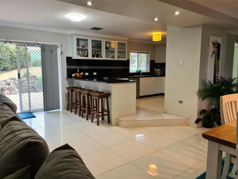 24 Gilbert Cresent, Warwick QLD 4370