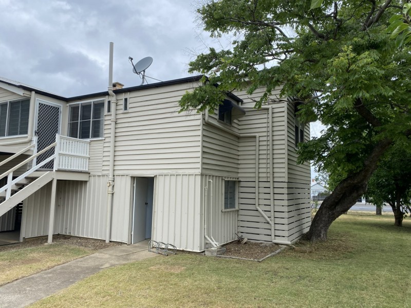 32 Percy Street, Warwick QLD 4370