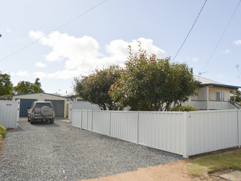 39 Marshall Street, Warwick QLD 4370