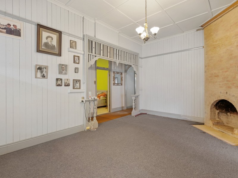 15 Albert Street, Warwick QLD 4370