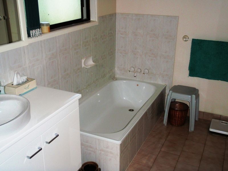 54 Pine St, Killarney QLD 4373