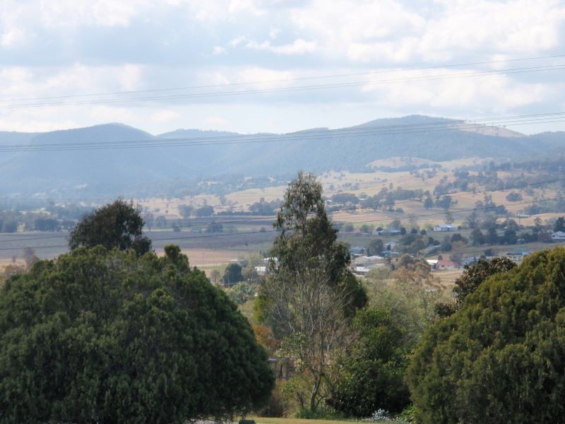 54 Pine St, Killarney QLD 4373