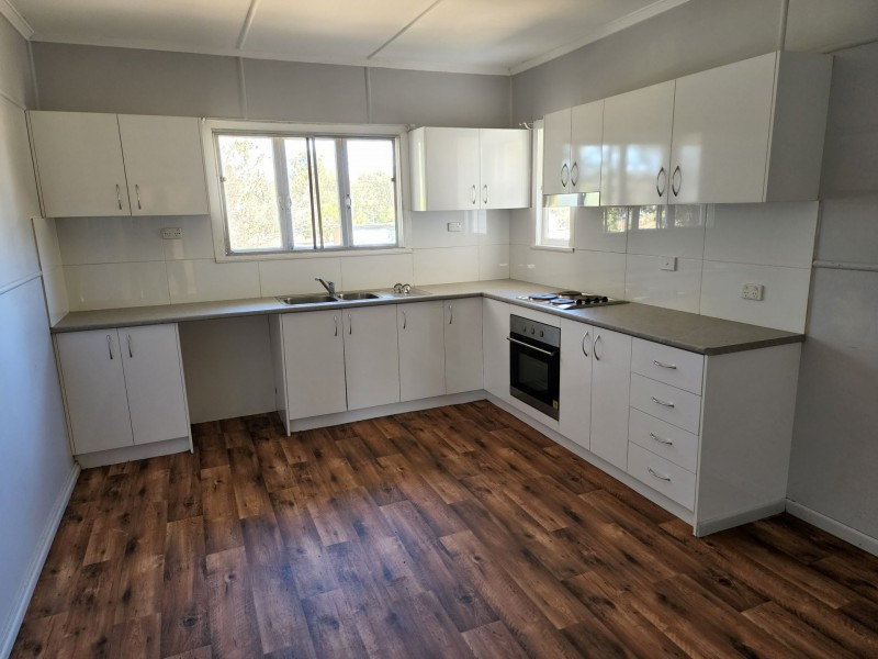 73 Wallace Street, Warwick QLD 4370