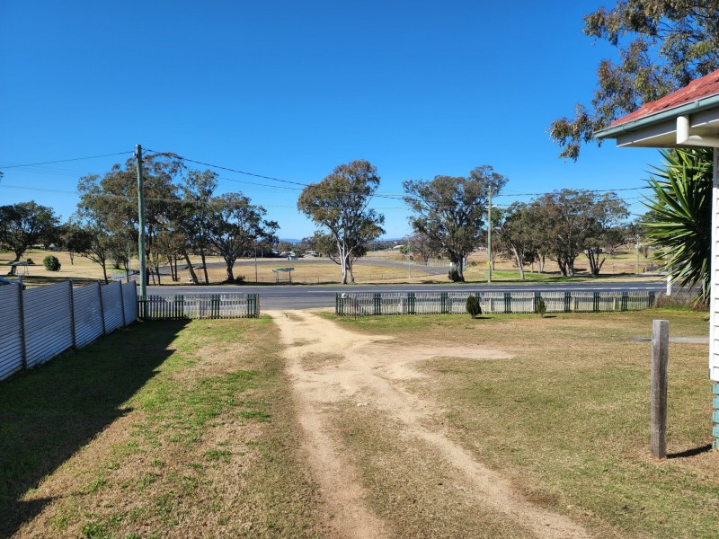 73 Wallace Street, Warwick QLD 4370