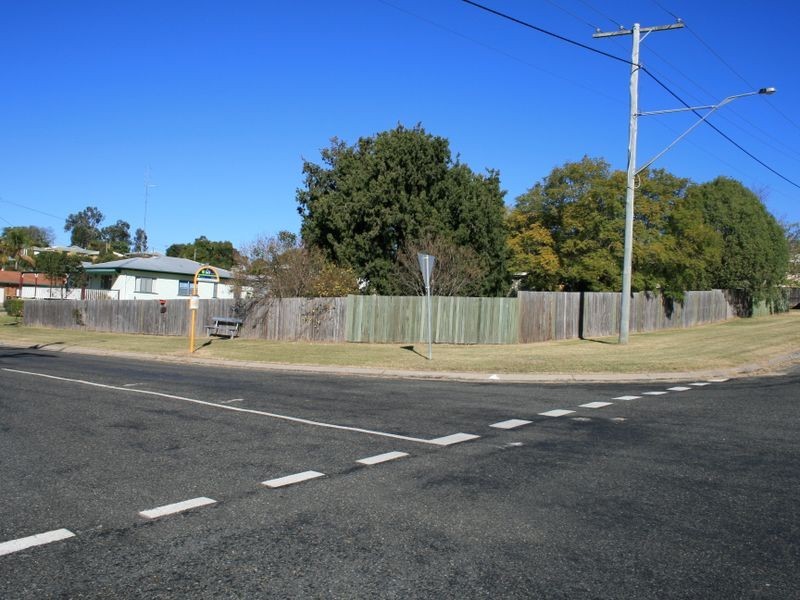 120 Locke Street, Warwick QLD 4370