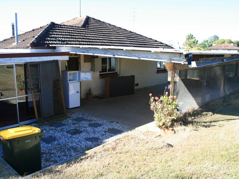 120 Locke Street, Warwick QLD 4370