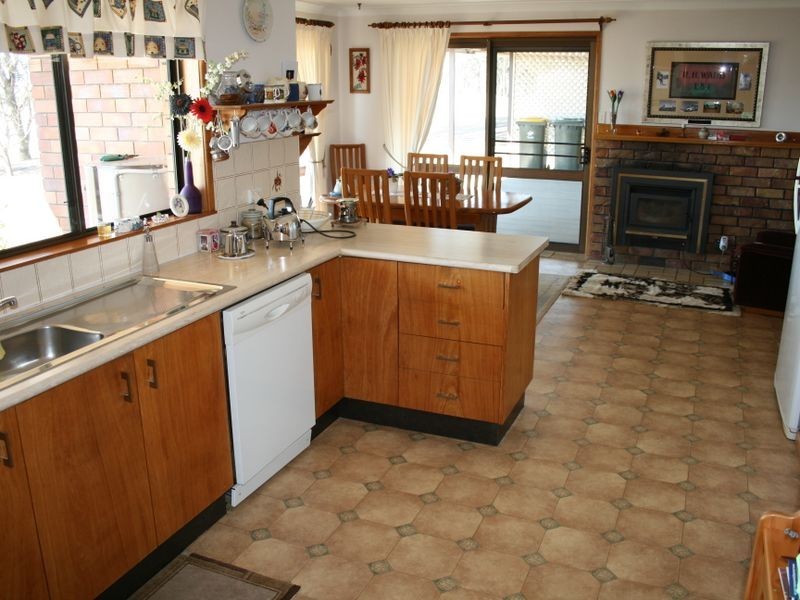 57 Ogilvie Road, Warwick QLD 4370