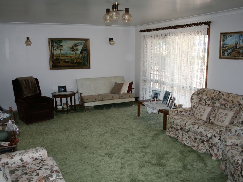 57 Ogilvie Road, Warwick QLD 4370