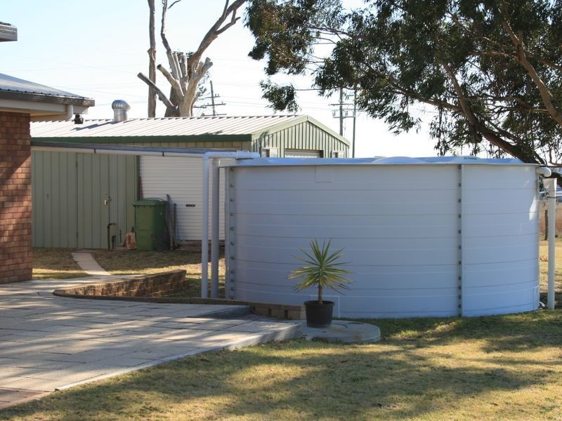 57 Ogilvie Road, Warwick QLD 4370