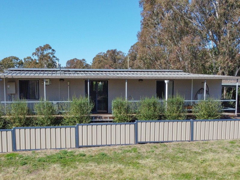 77 Watts Street, Maryvale QLD 4370