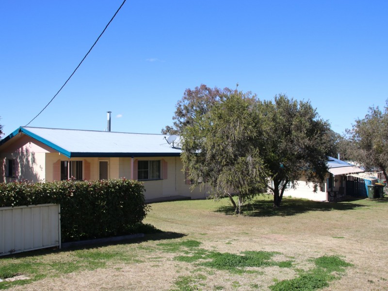 42 Glen Road, Warwick QLD 4370