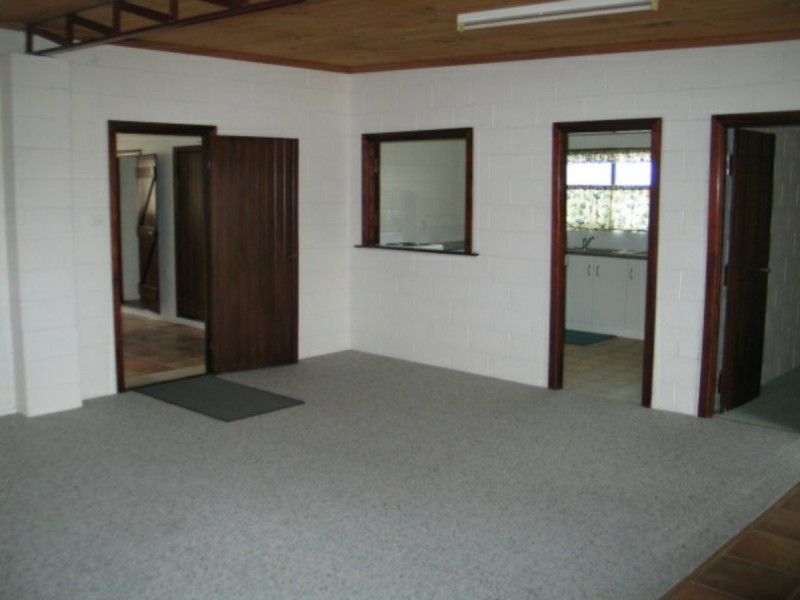 34 Old Stanthorpe Road, Warwick QLD 4370