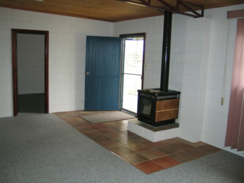 34 Old Stanthorpe Road, Warwick QLD 4370