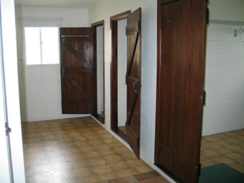 34 Old Stanthorpe Road, Warwick QLD 4370